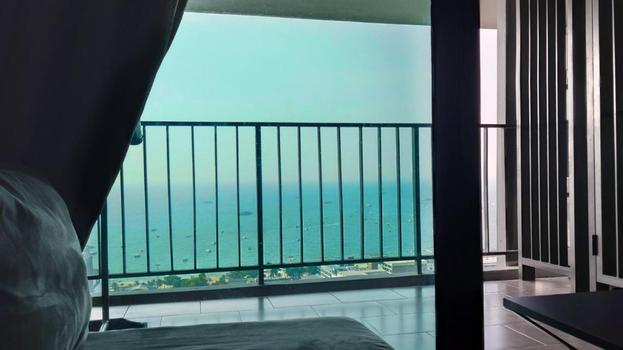 Sea View Rooftop Pool अपार्टमेंट Pattaya